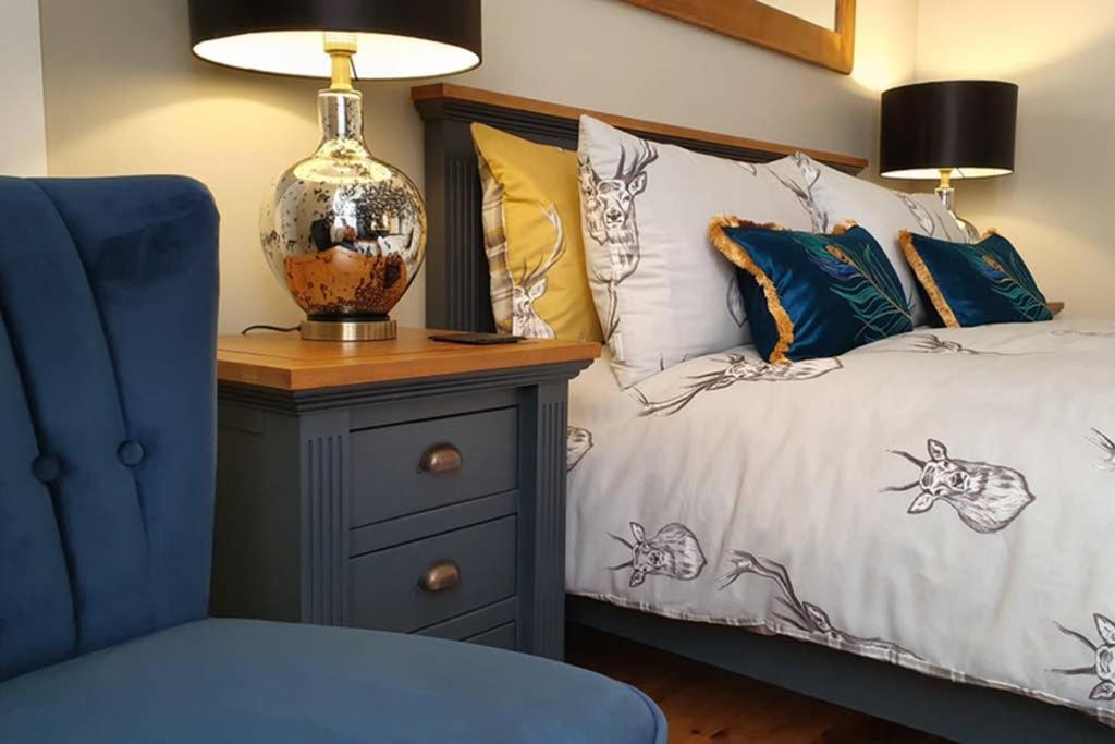 Smart & Stylish Holiday Apartment In The City Centre إينفيرنيس المظهر الخارجي الصورة