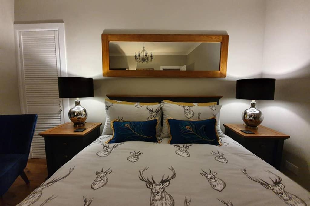 Smart & Stylish Holiday Apartment In The City Centre إينفيرنيس المظهر الخارجي الصورة